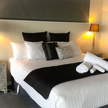 Sea Eagle Cottage Amazing Views Of Bay Of Fires Binalong Bay Bagian luar foto