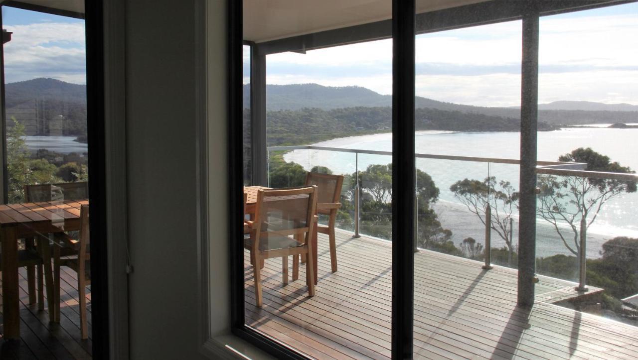 Sea Eagle Cottage Amazing Views Of Bay Of Fires Binalong Bay Bagian luar foto